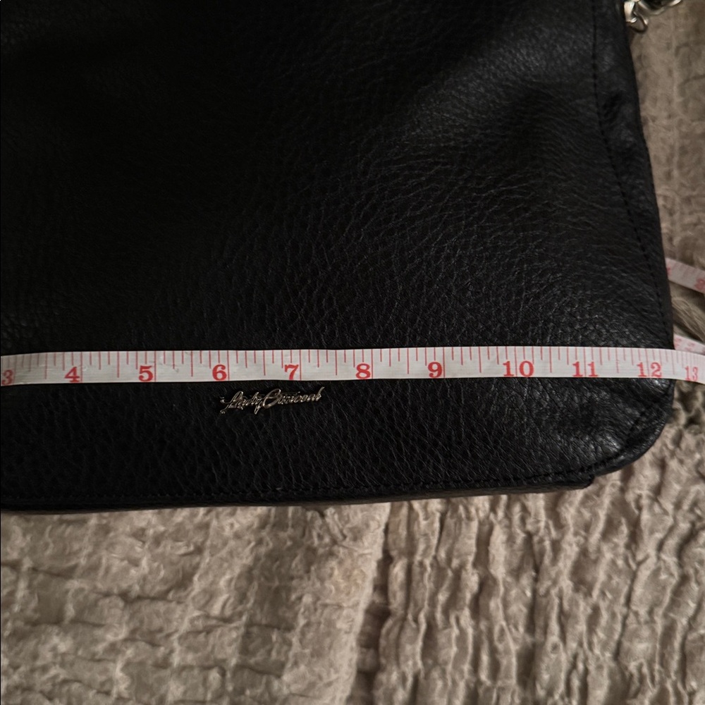 Lady Conceal Leather Concealed Carry Shoulder Bag - Picture 14 of 16